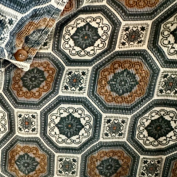 Vtg guess funky lightweight cord button down large - Picture 3 of 13